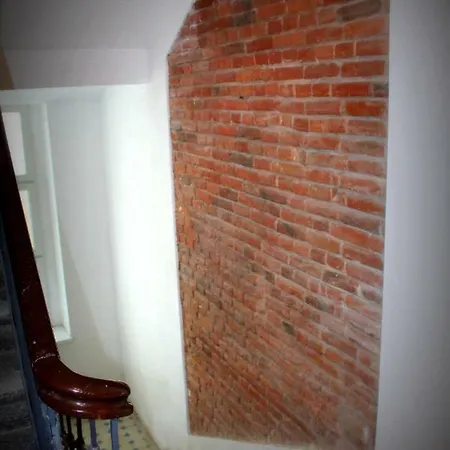 Night I Apartman *